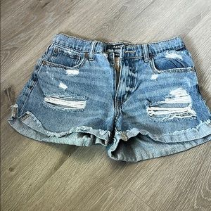Denim shorts. Aeropostale. Mom short. Size 4